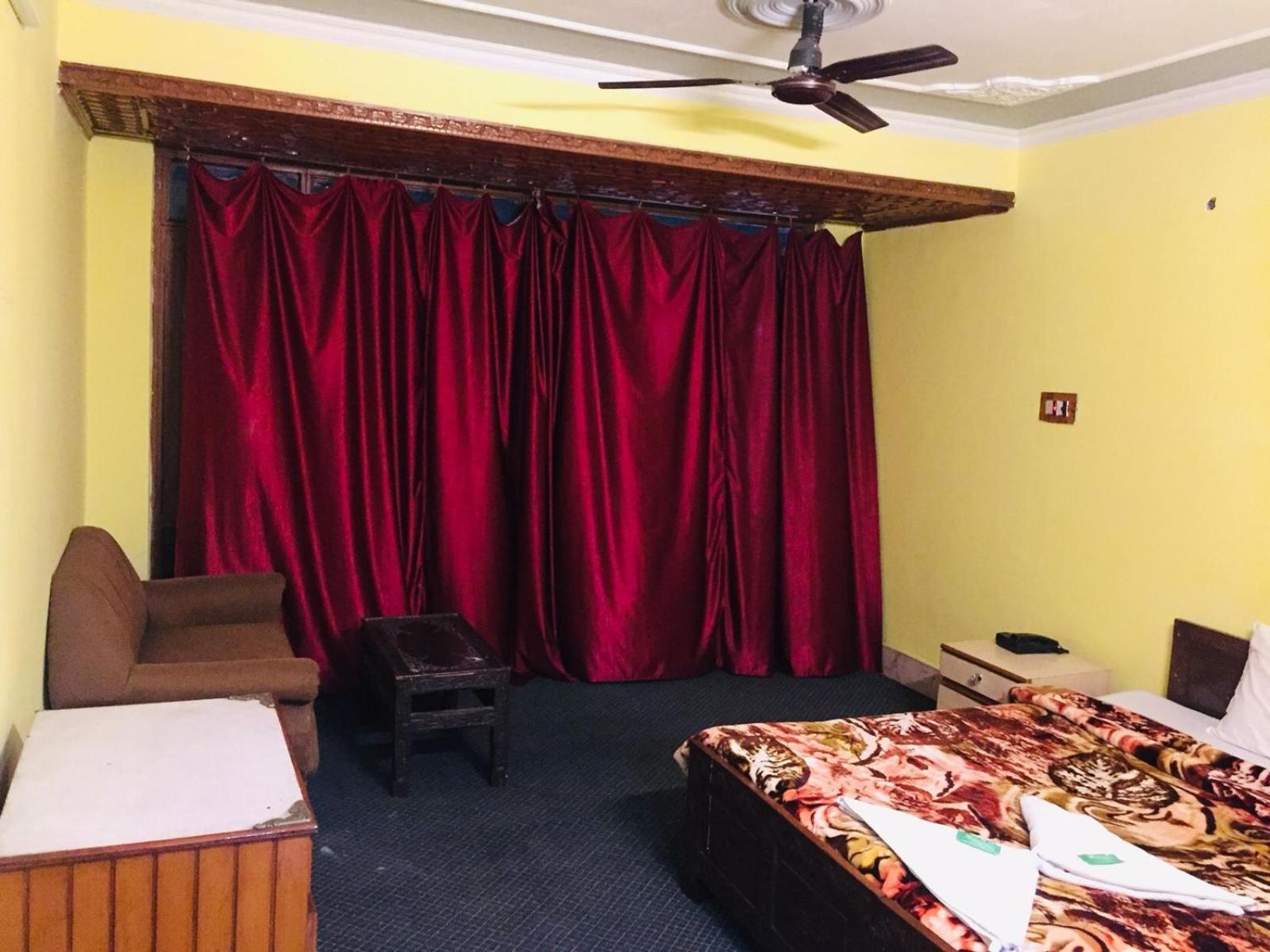 Kashmir Hill Town Hotel Srīnagar Eksteriør billede
