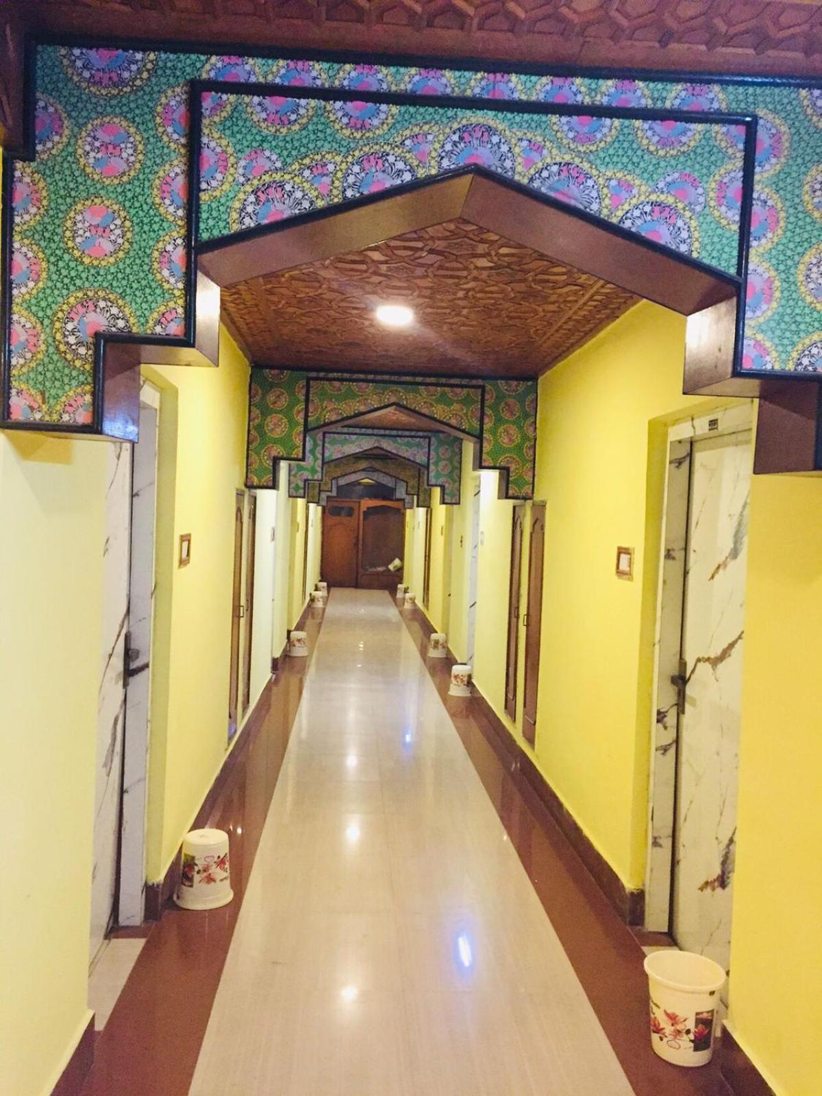 Kashmir Hill Town Hotel Srīnagar Eksteriør billede